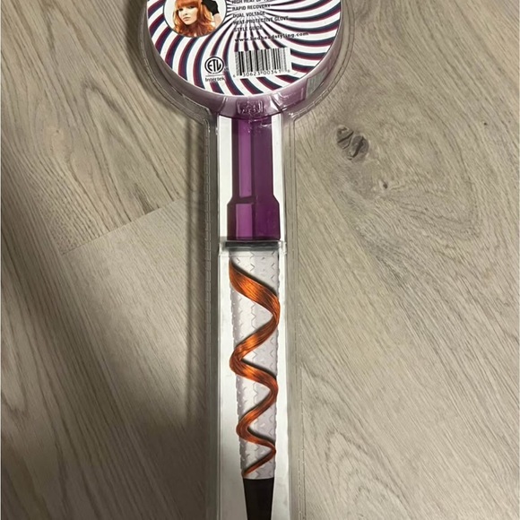 Bed Head Curlipops 1 1/4” Tourmaline Ceramic Textured Tapered Styling Iron - Picture 5 of 5